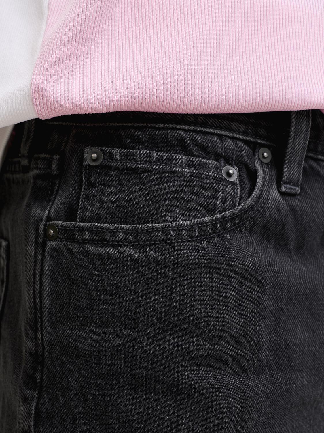 model_shot-detail